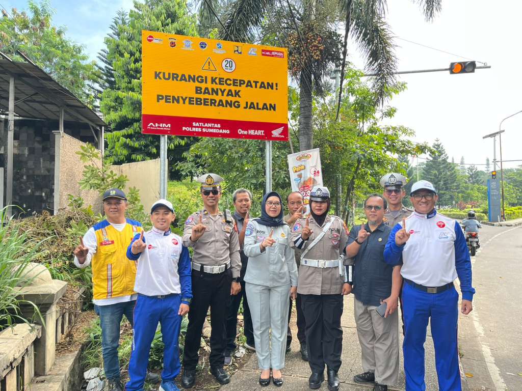 safety riding honda, Daya adicipta motora, Ludhy Kusuma, Safety Riding Daya Adicipta Motora, Forum Keselamatan Lalu Lintas, Safety Riding Center Honda DAM Turun Gunung, Ajak Pengendara Peduli Keselamatan di Jalan Raya