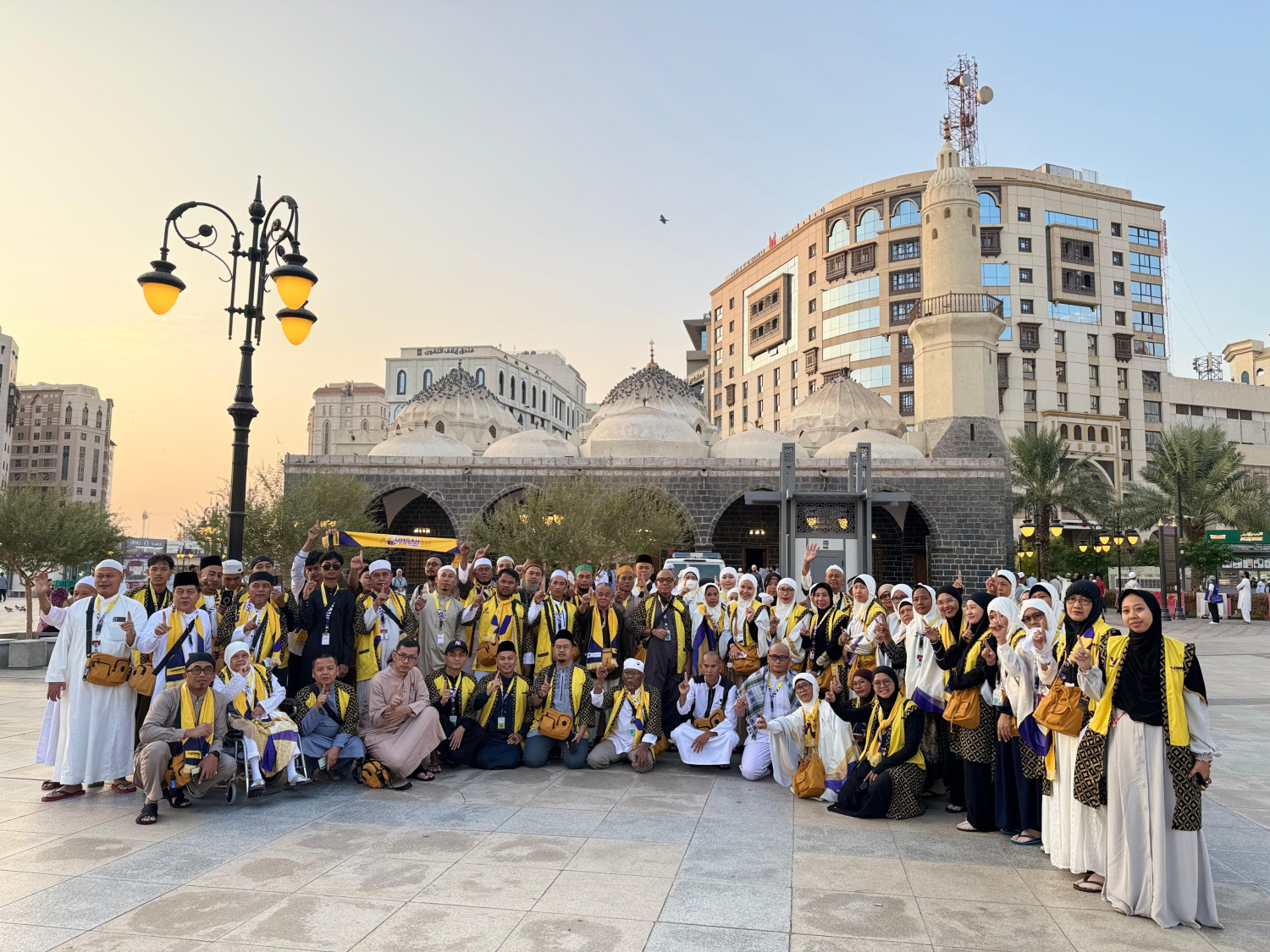 vespa, adira finance, Adira, Umrah Untuk Sahabat, Berkat Beli Vespa, Kisah Fitriasya yang Tak Sengaja Jadi Oto Traveler ke Tanah Suci Bareng Adira Finance