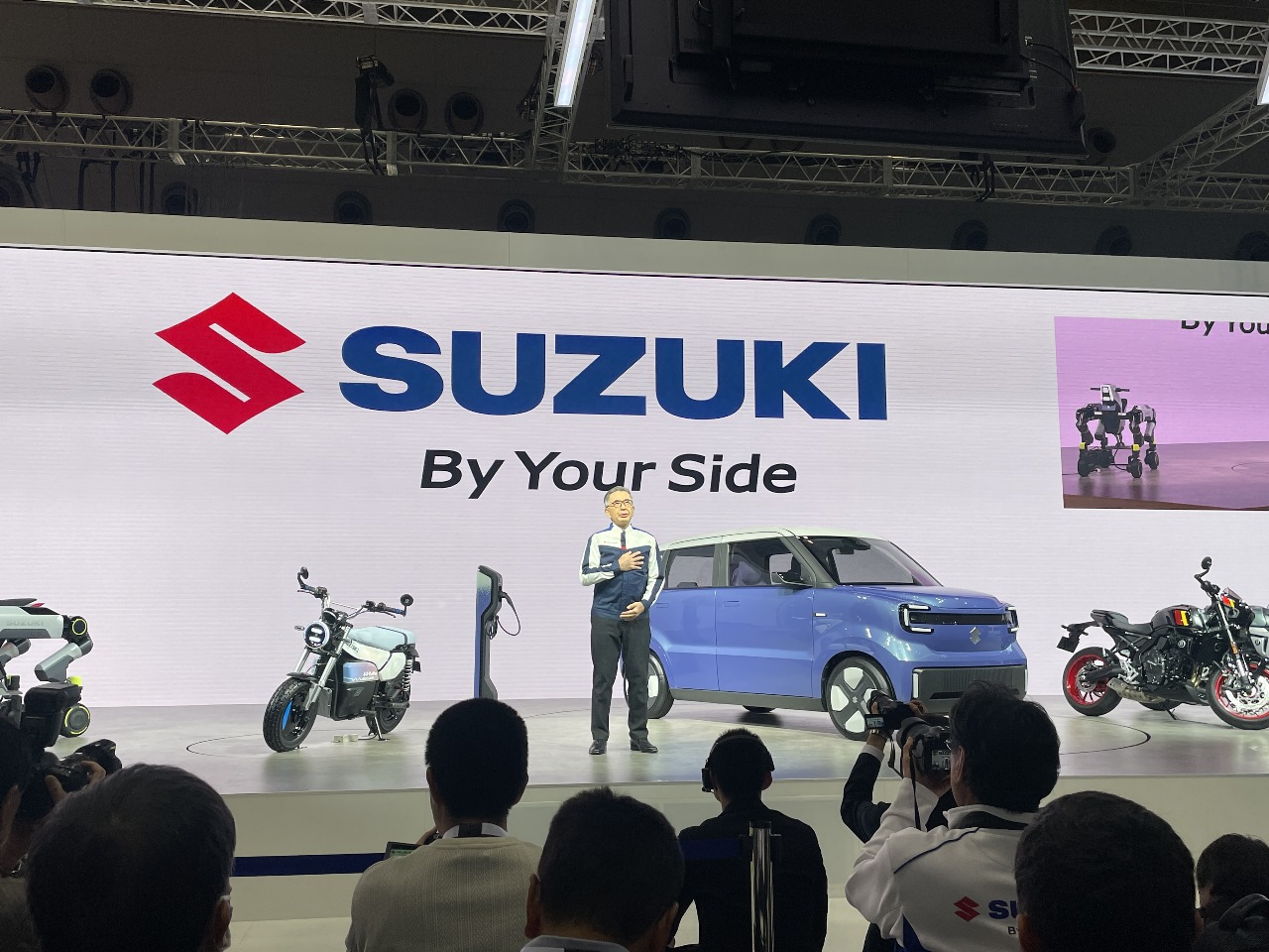 logo, suzuki, slogan, logo suzuki, Anti Gimmick! Logo Dan Slogan Baru Suzuki Ternyata Berarti Penting