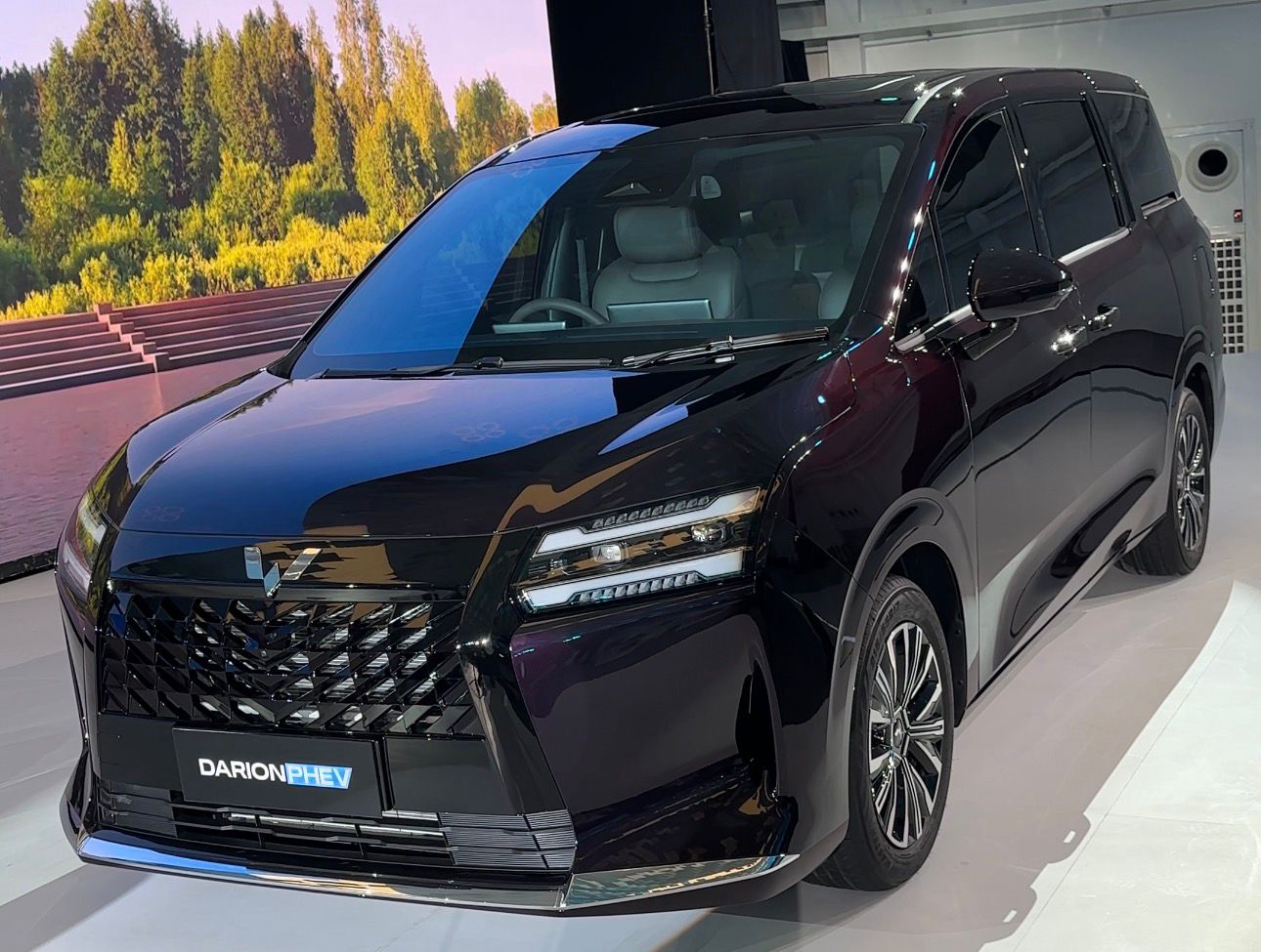 wuling motors, Wuling Siaga Mudik, Wuling Darion EV, Wuling Darion PHEV, Wuling Darion Terjual Lebih dari 4.000 Unit, Varian EV Terbanyak, Ini Alasannya