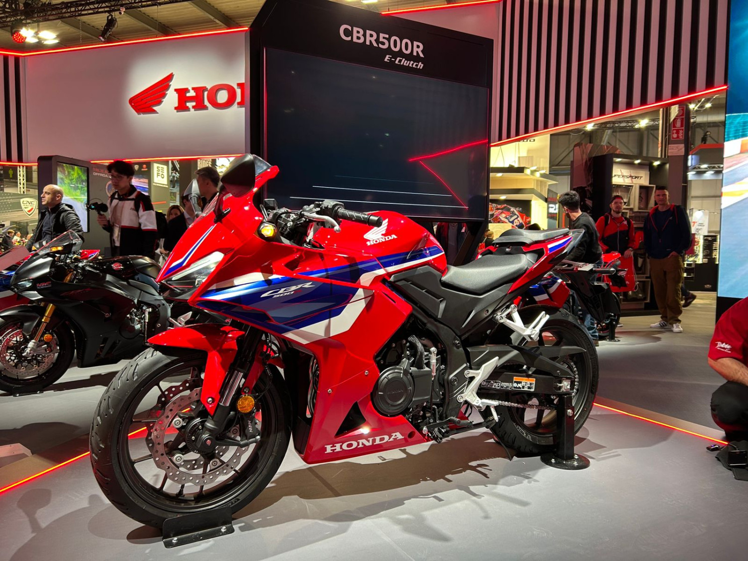 motor honda, honda cbr500r, honda cb500, Honda E-Clutch, Honda Update Line Up Sport 500 cc Dengan e-Clutch, Bawa Moge Lebih Nyaman