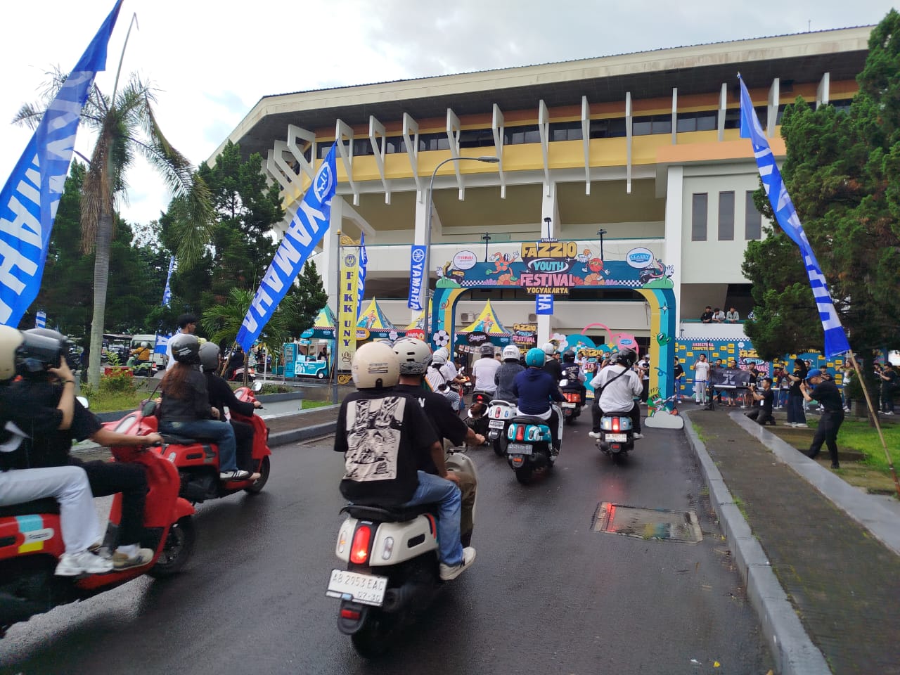 Fazzio Youth Festival, Fazzio Hybrid, Fazzio Youth Festival Yogyakarta 2025, Fazzio Zee Asadel, Lelang Fazzio Hybrid, Yogyakarta Jadi Puncak Fazzio Youth Festival 2025, Gen Z Seru-seruan Bareng Zee Eks JKT48