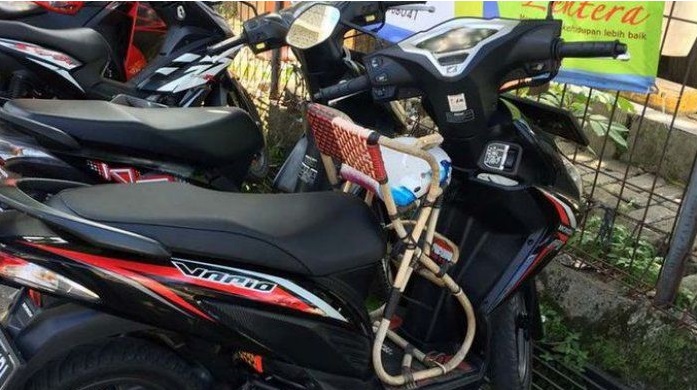 safety riding, bonceng anak, jok anak, tips bonceng anak, seat belt motor, Jok Anak Bukan Solusi, Ini Saran Ahli Safety Jika Harus Motoran Berdua Sama Bocil