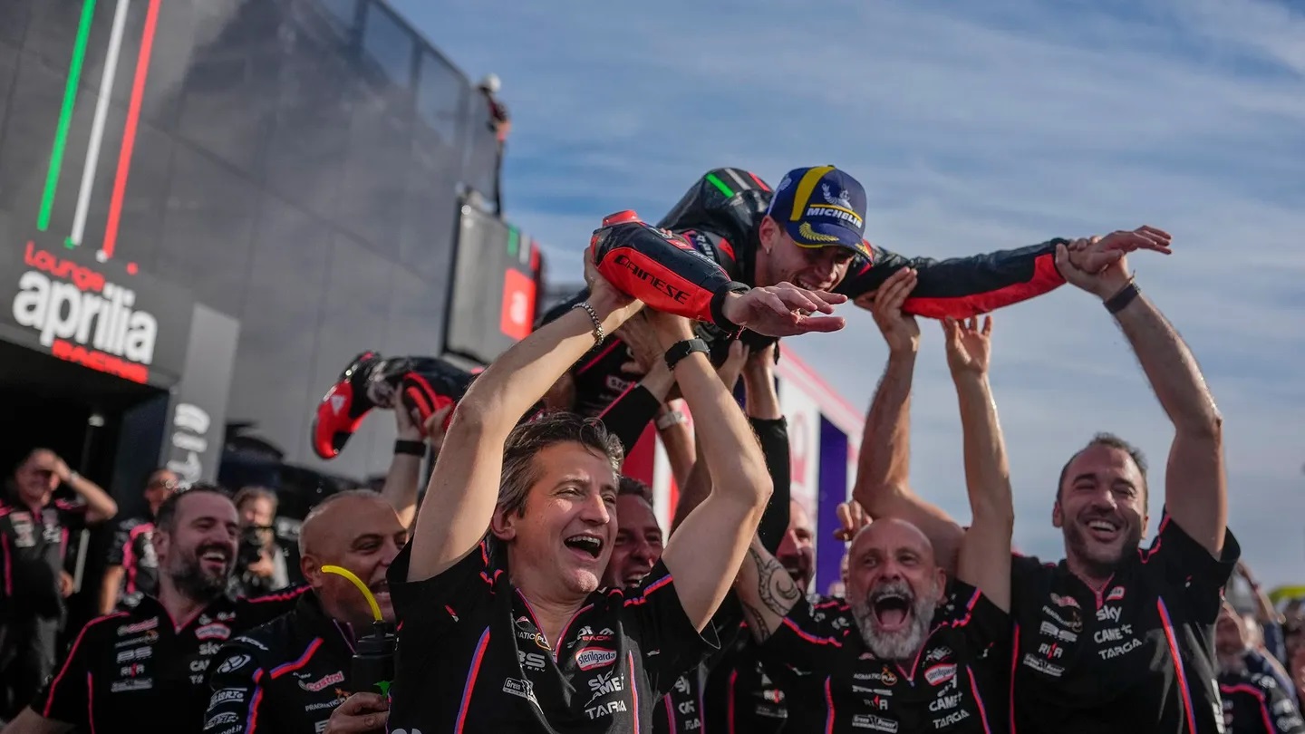 pecco bagnaia, Marco Bezzecchi, MotoGP Portugal, Hasil MotoGP Portugal, pemenang motogp, Hasil MotoGP Portugal 2025, Marco Bezzecchi Kuat Sejak Start, Bagnaia Apes Lagi
