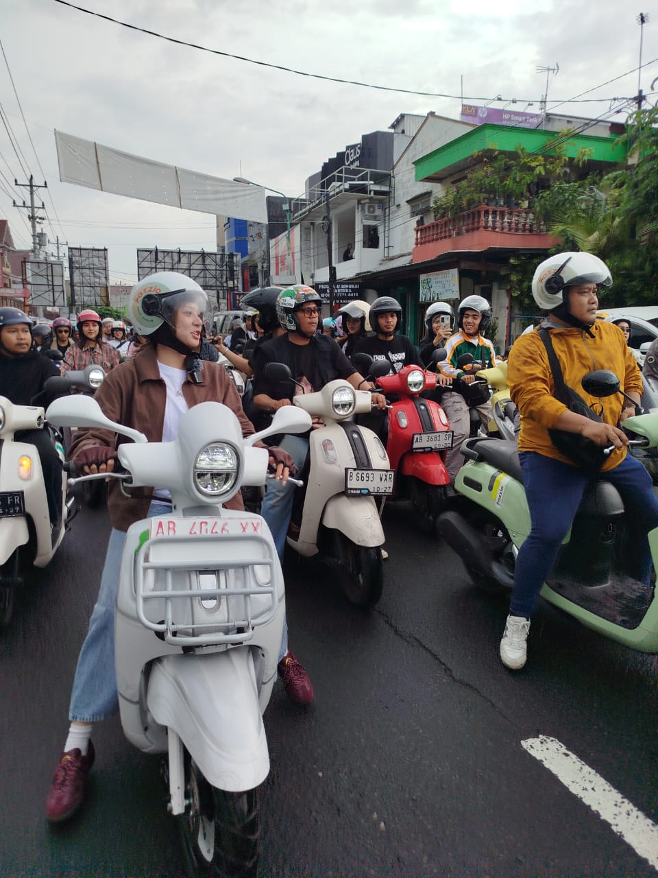 Fazzio Youth Festival, Fazzio Hybrid, Fazzio Youth Festival Yogyakarta 2025, Fazzio Zee Asadel, Lelang Fazzio Hybrid, Yogyakarta Jadi Puncak Fazzio Youth Festival 2025, Gen Z Seru-seruan Bareng Zee Eks JKT48