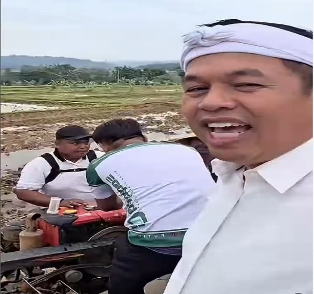 bahan bakar alternatif, dedi mulyadi, BBM Alternatif, BBM Jerami, Solar Jerami, Temuan Baru, Dedi Mulyadi Pamer Uji Coba BBM Alternatif Dari Jerami