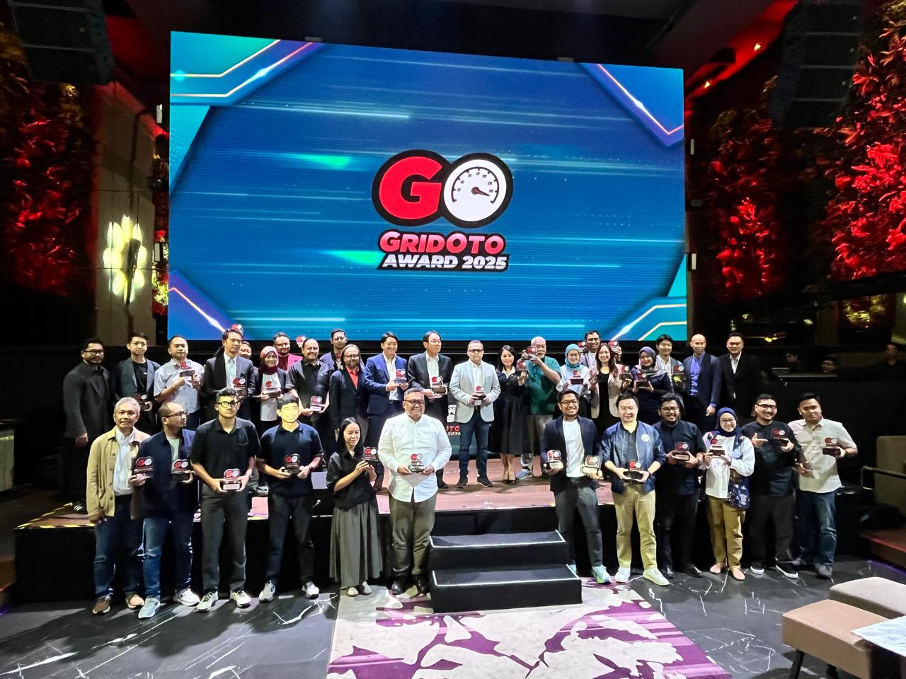 GridOto Award, car of the year, Motorcycle of the year, GridOto Award 2025, Daftar Lengkap Pemenang GridOto Award 2025, Ini Mobil dan Motor Terbaik