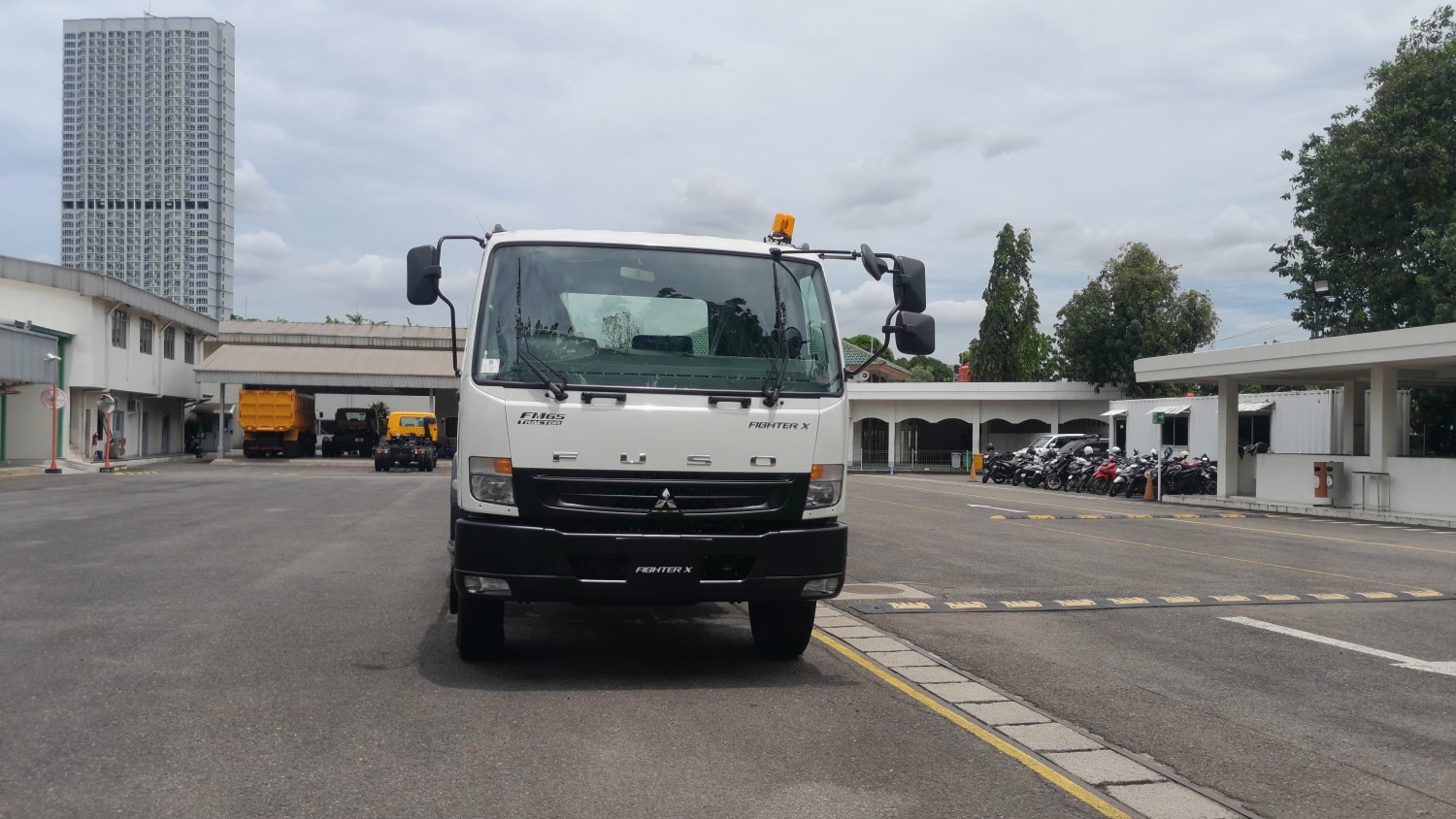 spesifikasi, mitsubishi fuso, PT Krama Yudha Ratu Motor, Fighter X FM65F, Intip Lebih Dekat Spesifikasi Fighter X FM65F, Si Kuat dari Mitsubishi Fuso