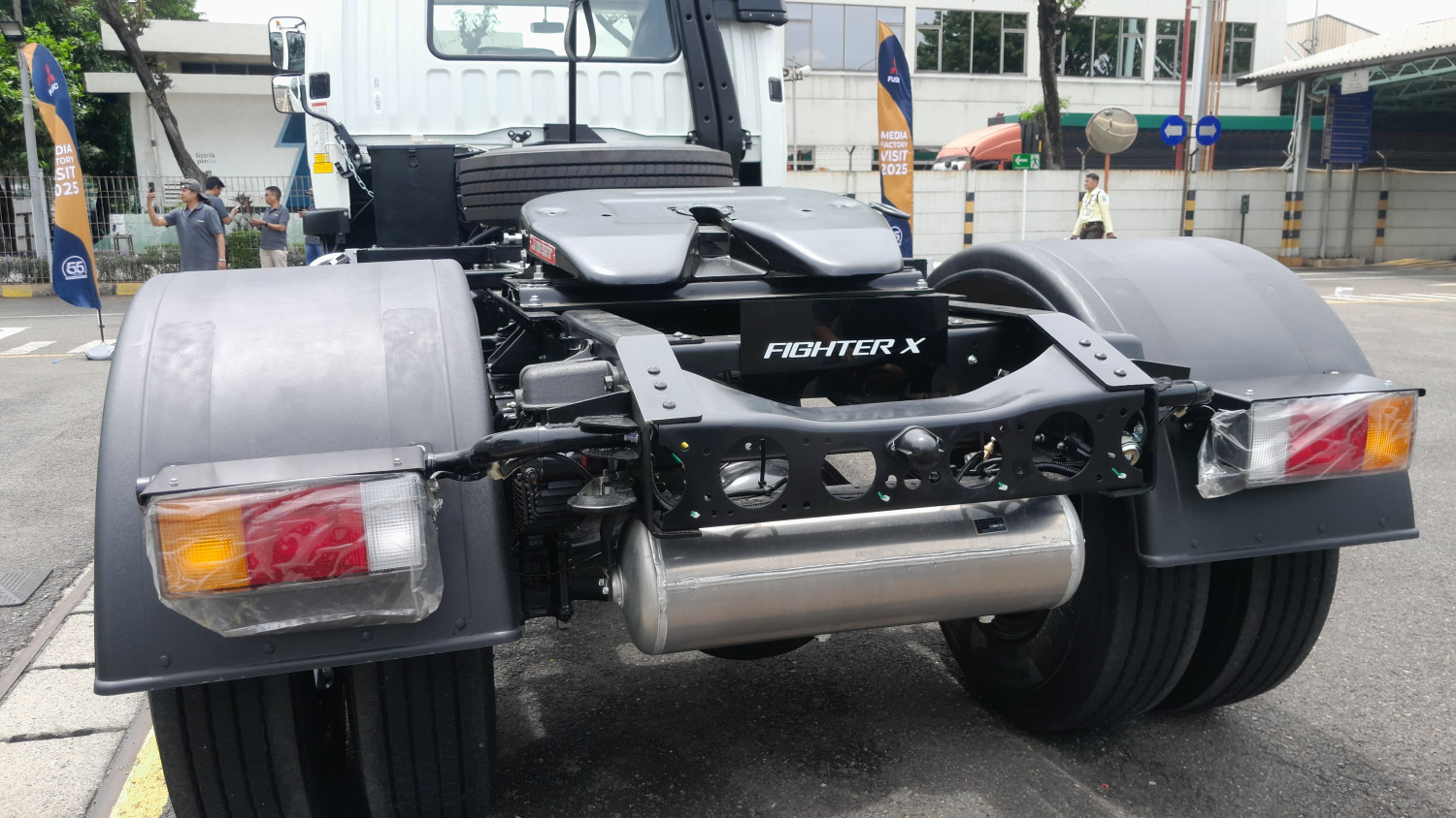 fuso, mitsubishi fuso, PT Krama Yudha Ratu Motor, Fighter X FM65F TH 4X2, Intip Dapur Produksi Mitsubishi Fuso, Tempat Ribuan Truk Indonesia Dilahirkan
