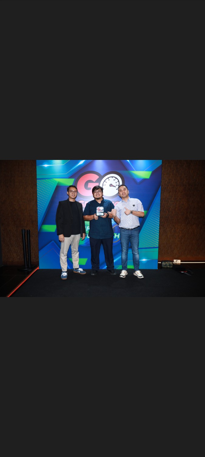 suzuki, pt suzuki indomobil sales (sis), v-strom, suzuki v-strom 250sx, GridOto Award 2025, Bukan Cuma Mobil, Motor Suzuki Juga Menang di GridOto Award 2025, Ini Modelnya!