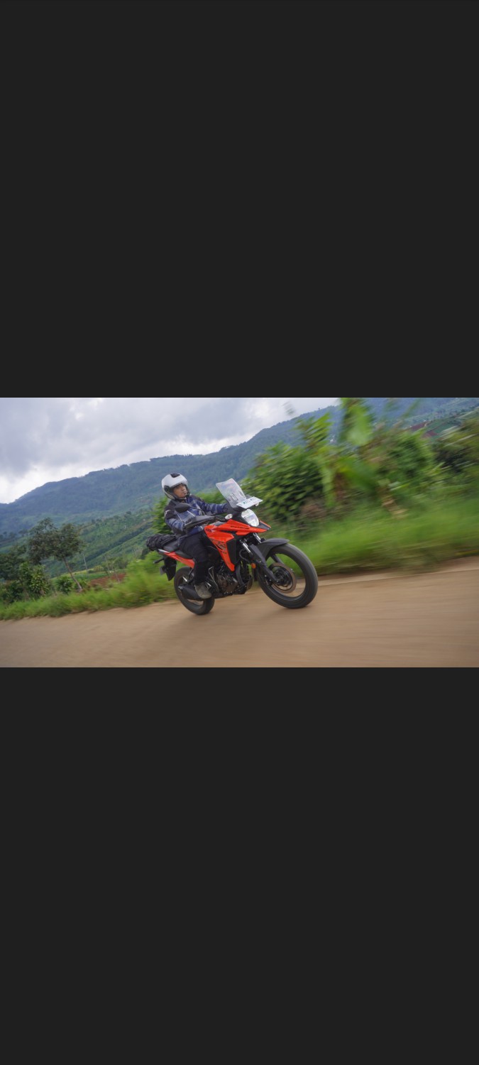 suzuki, pt suzuki indomobil sales (sis), v-strom, suzuki v-strom 250sx, GridOto Award 2025, Bukan Cuma Mobil, Motor Suzuki Juga Menang di GridOto Award 2025, Ini Modelnya!