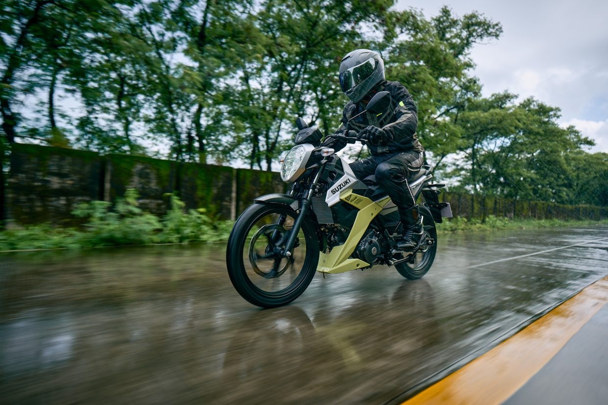 Suzuki Raider, Suzuki Satria Pro, Satria Pro, harga satria pro, raider pro, Suzuki Satria Pro Launching di Filipina, Ada Beda dari Versi Indonesia