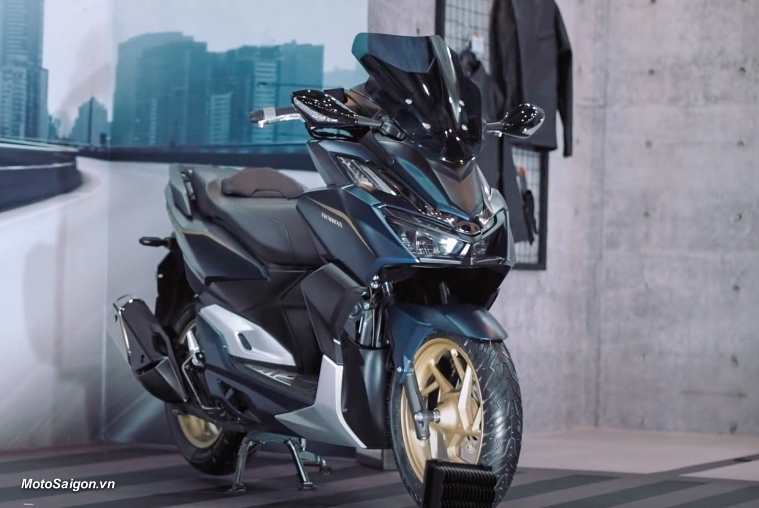 thailand, modifikasi, honda vario, motor touring, Honda Click 160, modifikasi honda click 160, Bahan Inspirasi, Kembaran Vario Bersolek Jadi Matik Touring Tapi Tetap Elegan