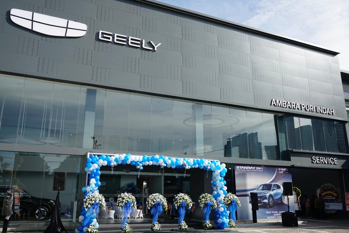 Geely EX5, Geely Auto Indonesia, Ambara Group, Geely Perkuat Layanan Premium di Jakarta Barat, Resmikan Diler Ambara Puri Indah