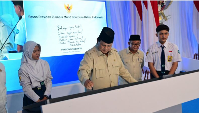 becak listrik, prabowo subianto, mobil nasional, motor nasional, Mobil Nasional Indonesia, Kabar Gembira, Prabowo Optimis Indonesia Akan Memiliki Mobil dan Motor Nasional