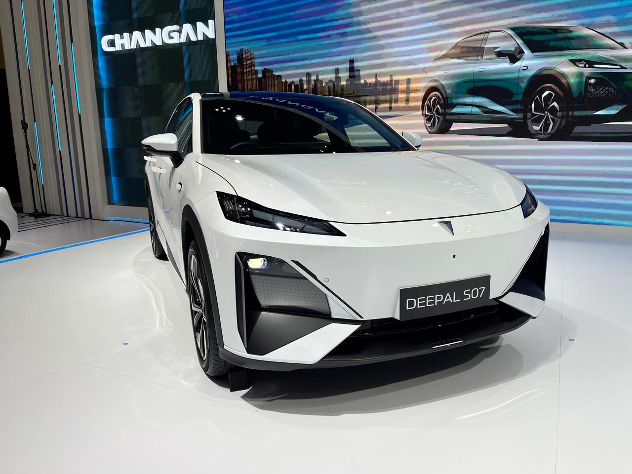 changan, Deepal S07, GJAW 2025, Lumin, Jadi Senjata Pertama di Pasar Indonesia, Changan Umumkan Harga Deepal SO7 dan Lumin