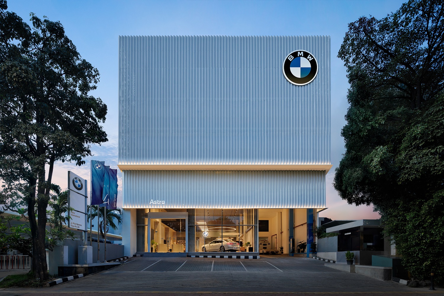 bmw group indonesia, dealer bmw, BMW Astra Pluit, BMW Astra Indonesia, Dealer BMW Astra Pluit Usung Konsep Retail.Next, Ini Maksud dan Fasilitasnya