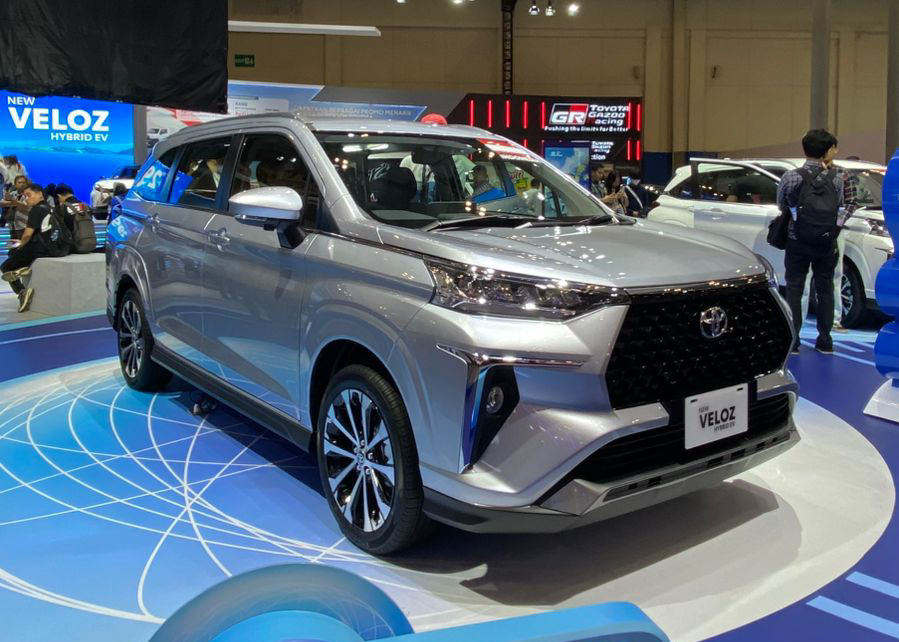 veloz, penjualan toyota, toyota veloz, Penjualan Avanza, penjualan veloz, veloz hybrid, Avanza dan Veloz Cetak Penjualan Fantastis, Veloz Hybrid Siap Jadi Bintang Baru