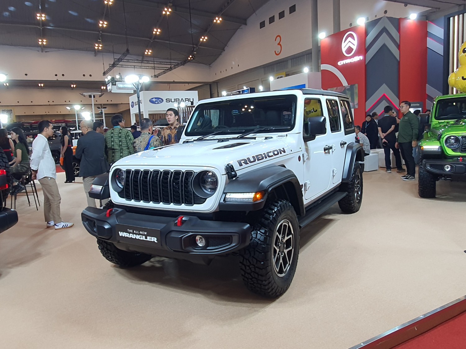 jeep, jeep wrangler, Jeep Gladiator, Harga Jeep, GJAW 2025, Makin Panjang Makin Mahal, Ini Daftar Harga Lengkap Jeep di Indonesia