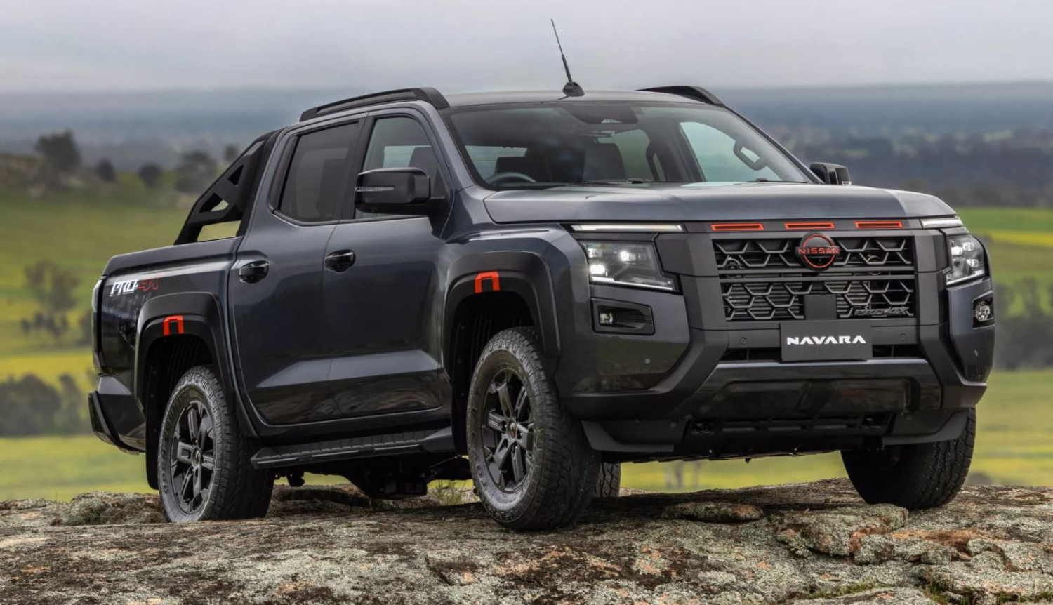 mobil baru, nissan, nissan navara, mitsubishi triton, double cabin, Nissan Navara Generasi Baru Tampil Garang, Punya DNA Mitsubishi Triton