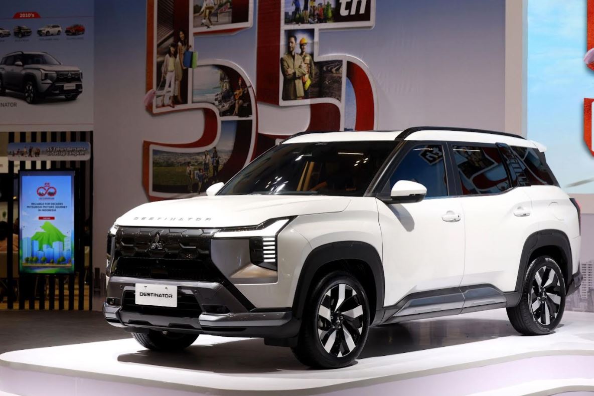 mitsubishi, mobil baru, harga, asia tenggara, Mitsubishi Destinator, Intip Mitsubishi Destinator di Negara Tetangga, Harganya Berapa Ya?