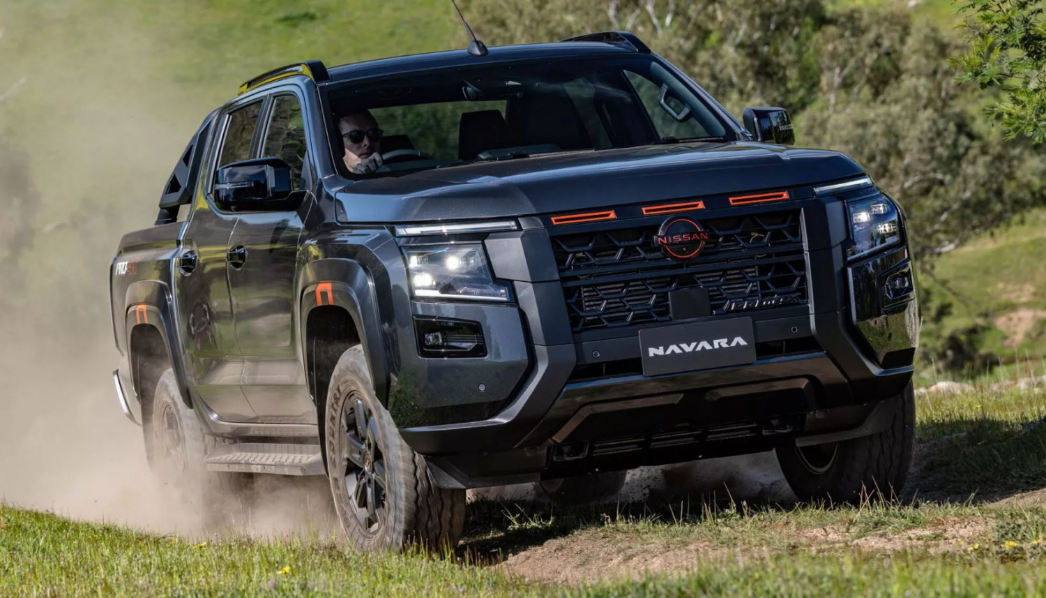 mobil baru, nissan, nissan navara, mitsubishi triton, double cabin, Nissan Navara Generasi Baru Tampil Garang, Punya DNA Mitsubishi Triton
