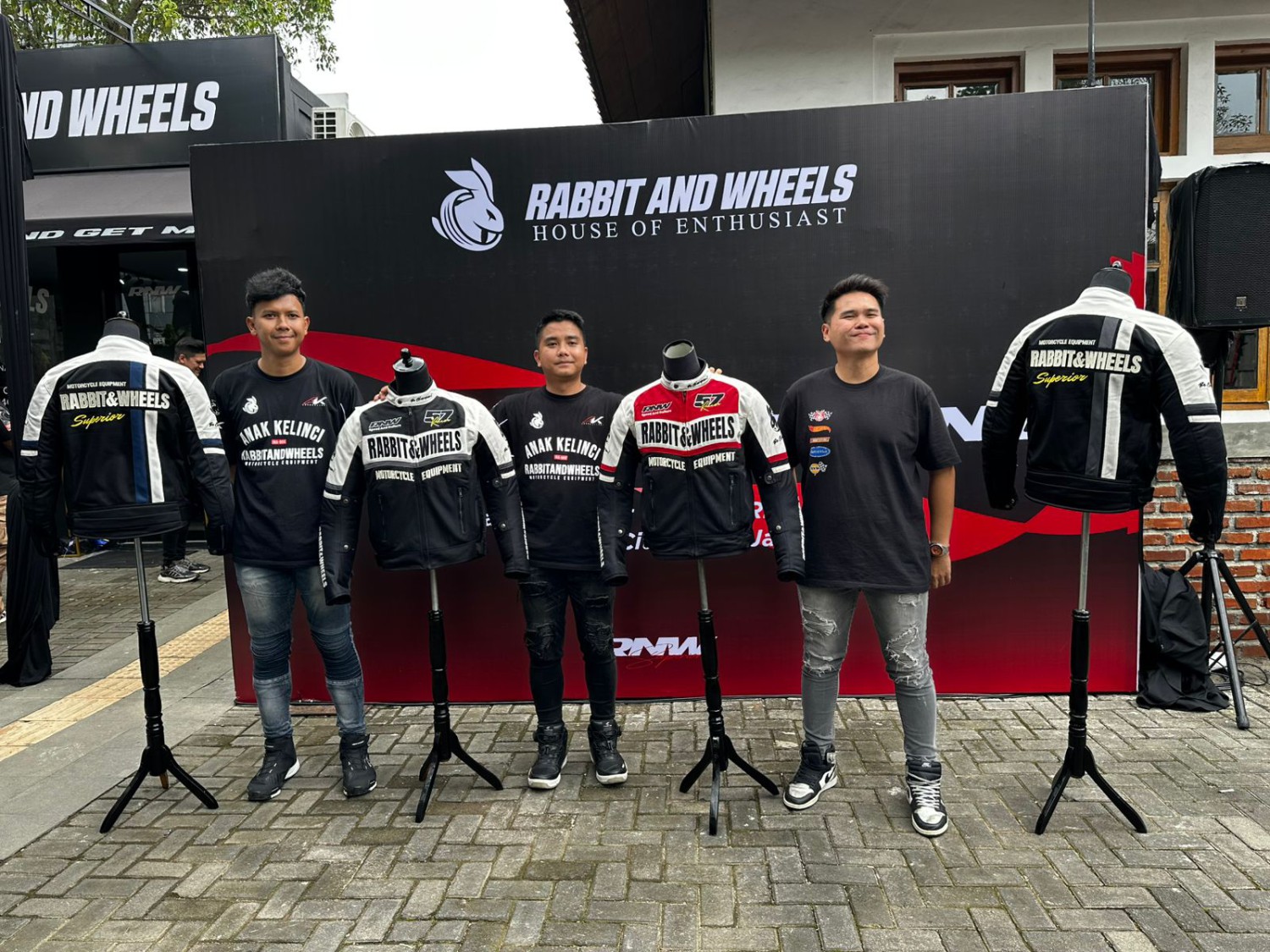 jaket riding, jaket motor, Rabbit And Wheels, Mesh Jacket, jaket mesh, Rabbit and Wheels Buka Toko Kedua di Bandung, Luncurkan Jaket New Combo Device Teknologi Mesh 2.0