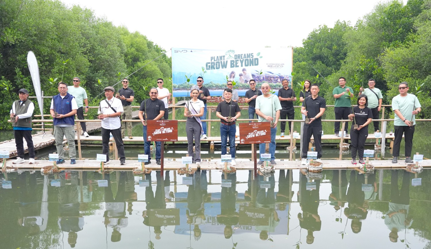 BYD Indonesia, Komunitas Beyond, CSR BYD, Tanam Mangrove BYD, Misi Mulia Demi Bumi BYD dan Komunitas Beyond, Tanam 500 Bibit Mangrove di Angke PIK Jakut