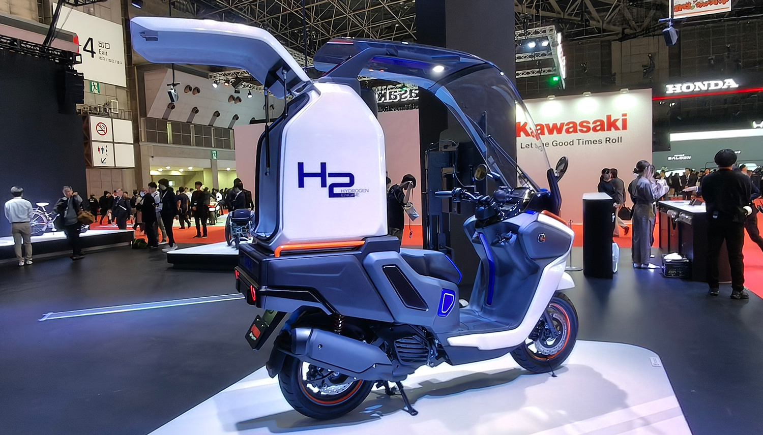 toyota, yamaha, motor hidrogen, Ini Dia Skutik Hasil Kolaborasi Toyota dan Yamaha, Buat Angkut Barang