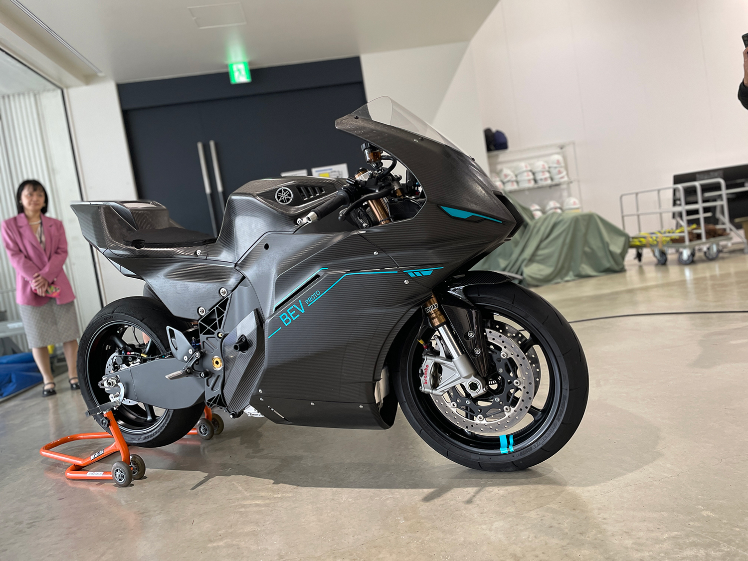 motor listrik yamaha, Yamaha Siapkan Motor Balap Full Listrik, Ini Dia Supersport Proto BEV