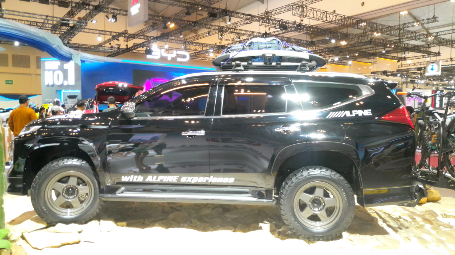 pajero sport, mitsubishi pajero, mmksi, Exploring and Excitement, Pajero Sport Tetap Jadi SUV Favorit Berkat Fitur Lengkap dan Performa Tangguh