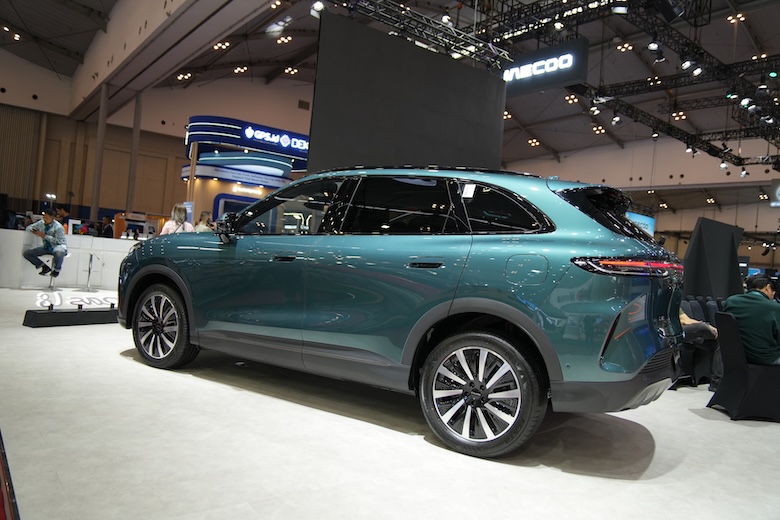 suv premium, Lepas L8, LEPAS L8 Tuai Perhatian, Punya Paduan Desain SUV Stylish dan Teknologi LEX Platform