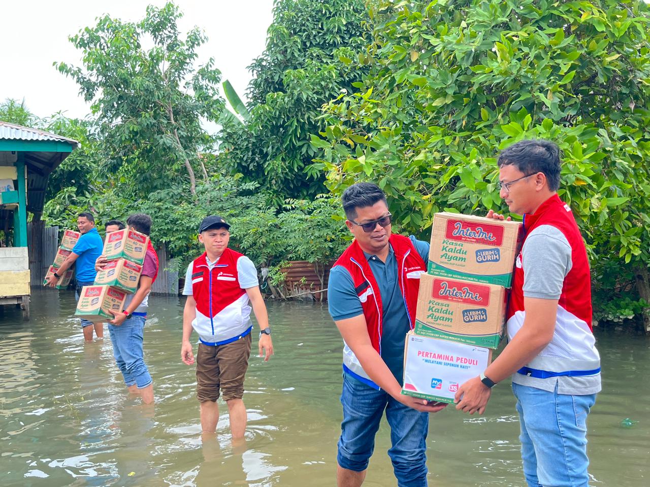 bencana alam, pertamina, sumatera, pertamina patra niaga, Banjir dan Longsor, Pertamina Gerak Cepat Salurkan Bantuan ke Masyarakat Terdampak Bencana di Sumatera