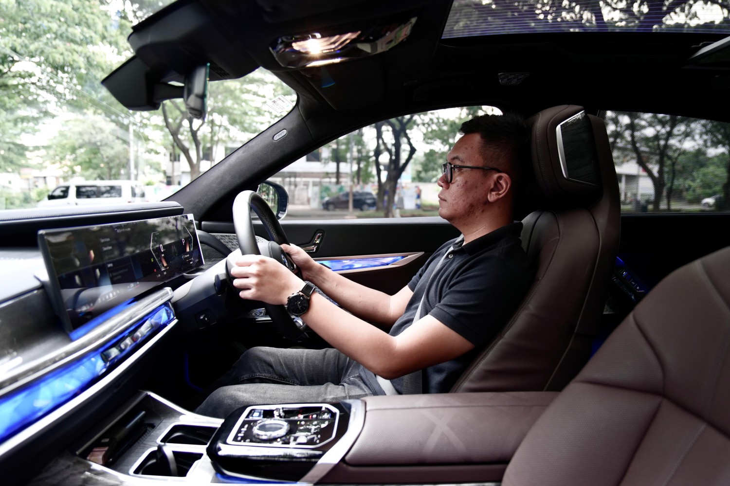mobil listrik, BMW i7, BMW i7 xDrive60, Sedan Mewah Tenaga Listrik, Ini Rasa Berkendara BMW i7 xDrive60