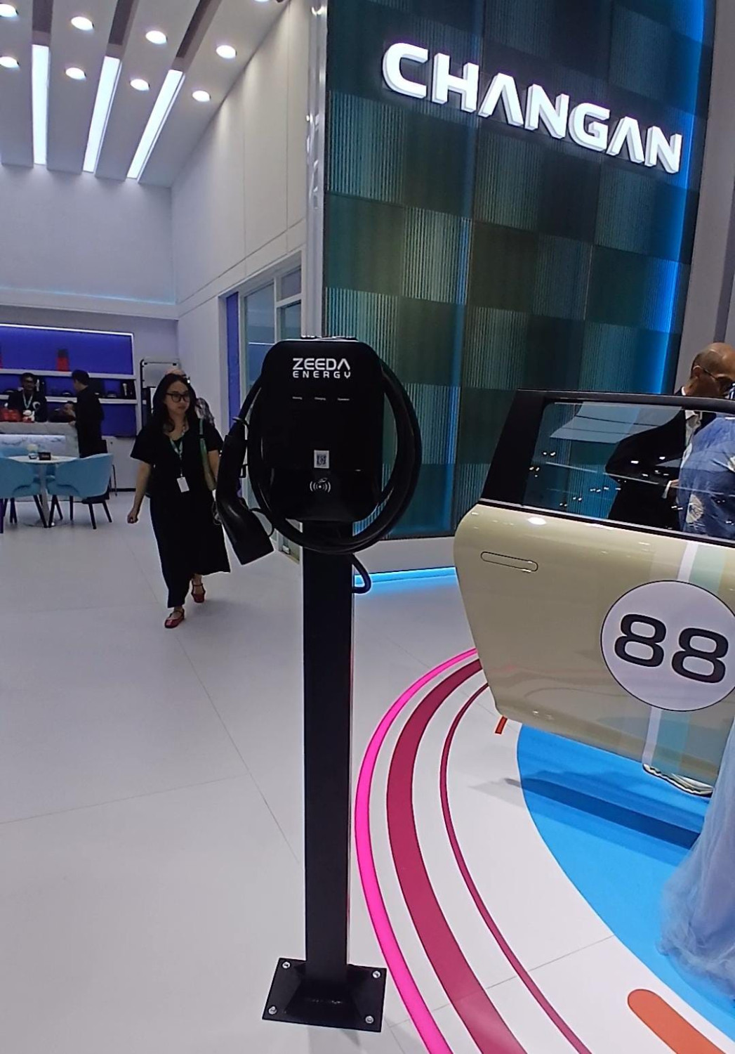 mobil listrik, Geely, Wall Charger, changan, Mau Tahu Berapa Harga Wall Charger Mobil Listrik, Ini Kisarannya