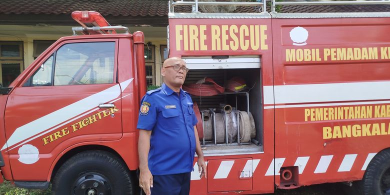 mitsubishi colt diesel, toyota dyna, Truk Damkar, Damkar Bangkalan, Pemadam Kebakaran Bangkalan, Cerita Damkar Bangkalan Bertugas Pakai Truk Tua Berusia 39 Tahun, Kerap Mogok dan Radiator Bocor