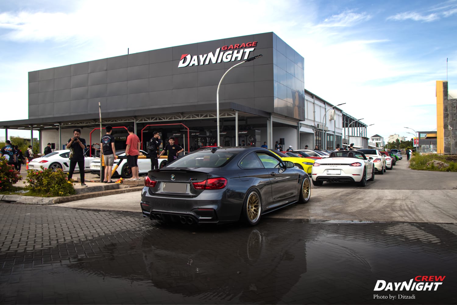 autoglaze, Pencucian mobil, Day Night Garage, Bukan Car Wash Biasa, Day Night Garage Hadirkan Konsep Hangout Kekinian di PIK 2
