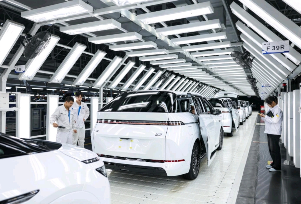 Erajaya Active Lifestyle, XPeng, Xpeng X9, Xpeng G6, Bawa DNA Teknologi, Xpeng Nilai Pasar Indonesia Siap Adopsi Mobil Pintar