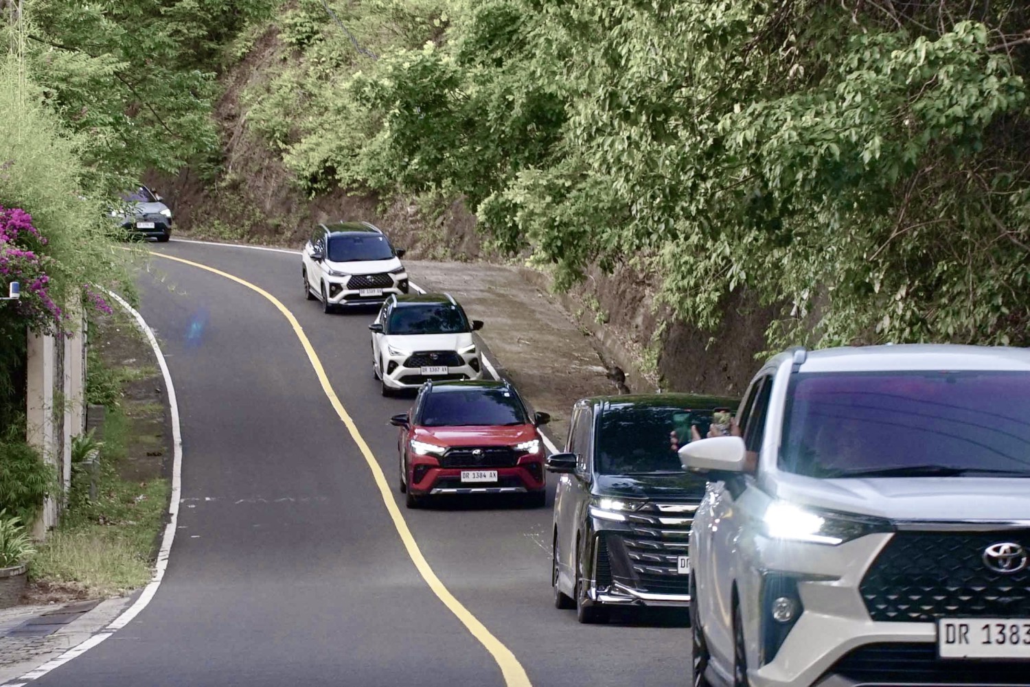 lombok, hybrid, pt toyota-astra motor, Hybrid toyota, Krida Toyota, Keliling Lombok, Bukti Hybrid Toyota Bisa Diterima Di Seluruh Indonesia