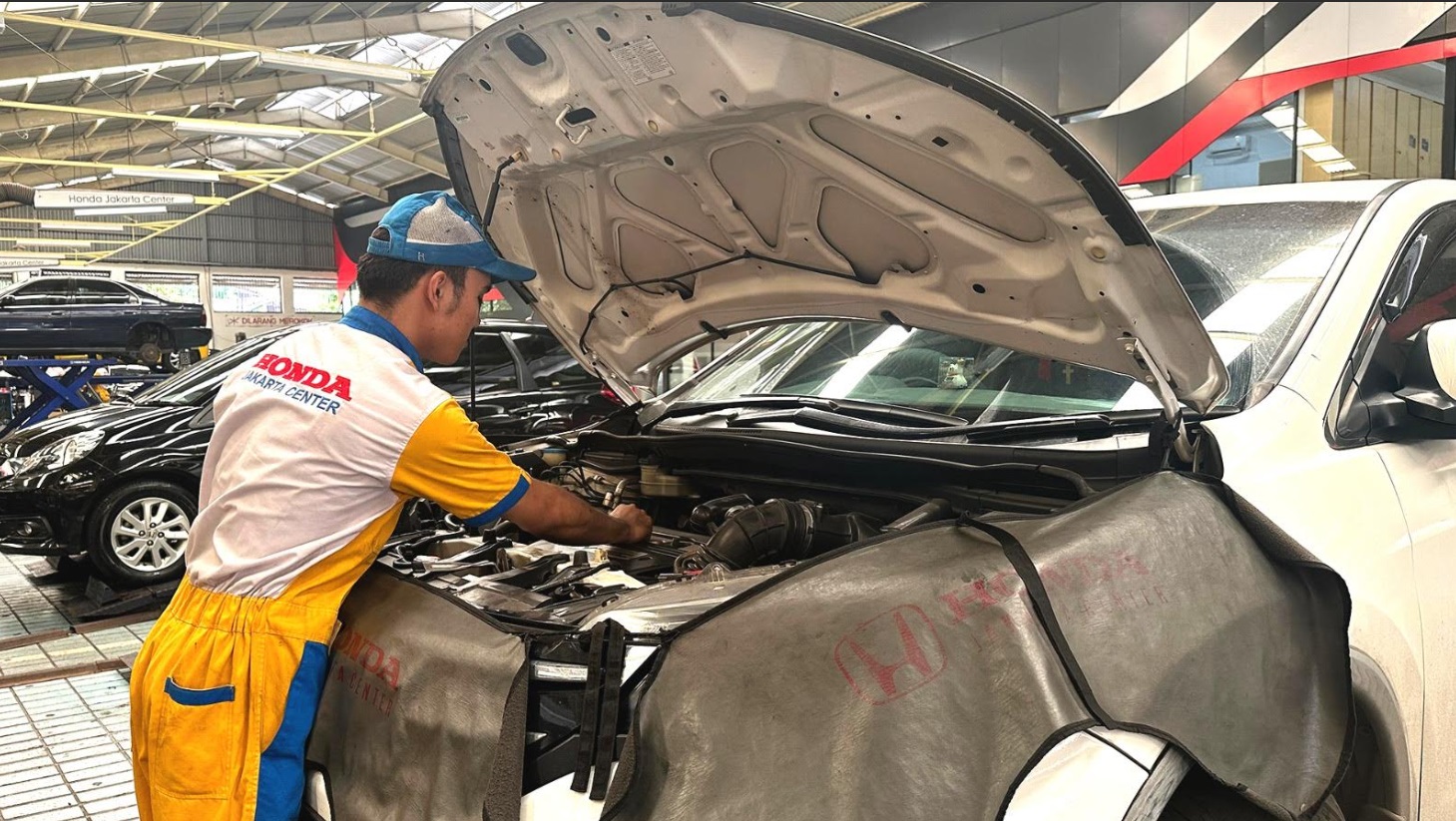 bengkel motor, bengkel mobil, piston, Overheat, bore up, istilah bengkel, Pemilik Kendaraan Wajib Tahu Nih 6 Istilah Bengkel Suka Bikin Bingung Orang