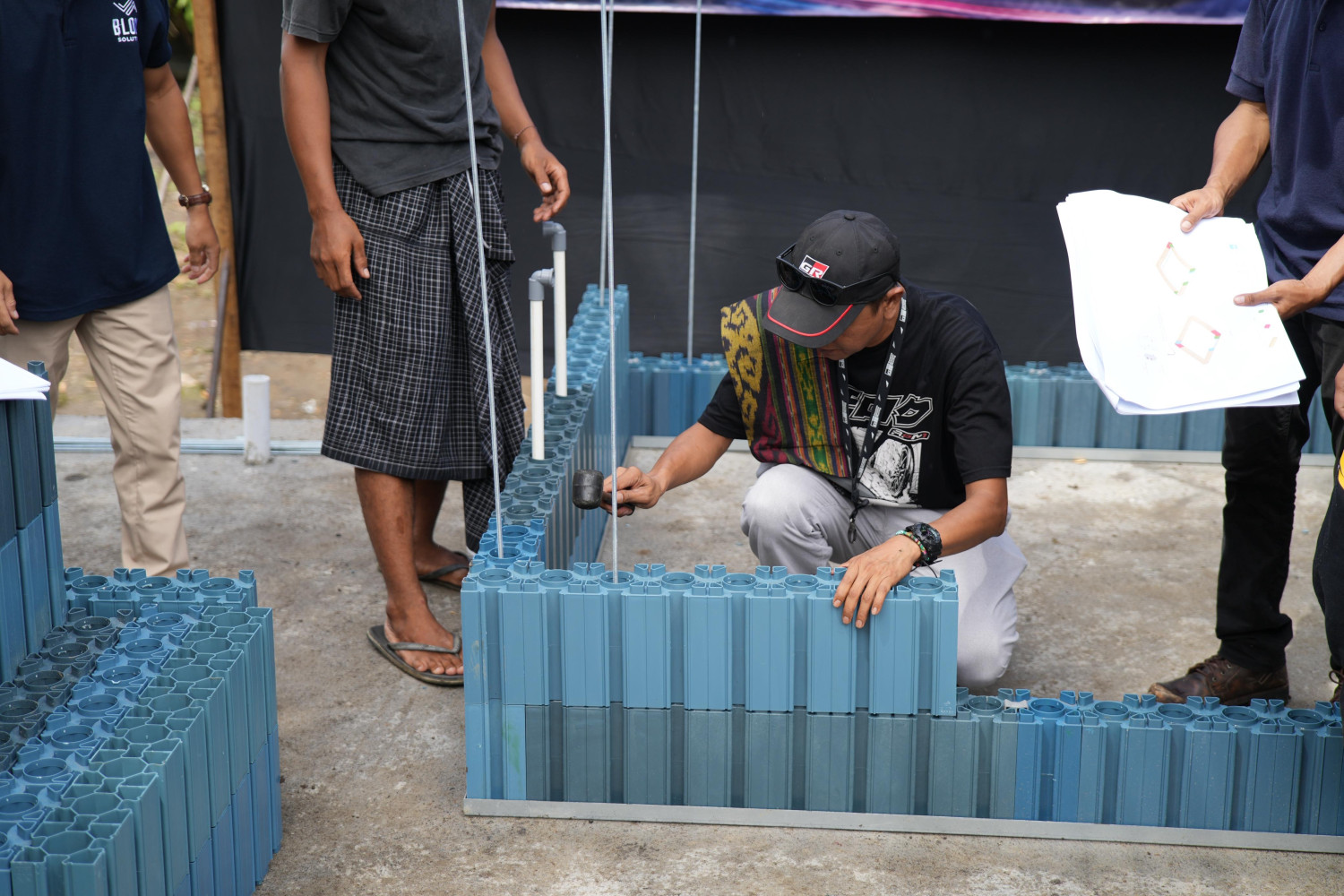 toyota, toilet, plastik daur ulang, Dari Plastik Daur Ulang, Toyota Bangun Toilet Di Desa Wisata Sasak Ende
