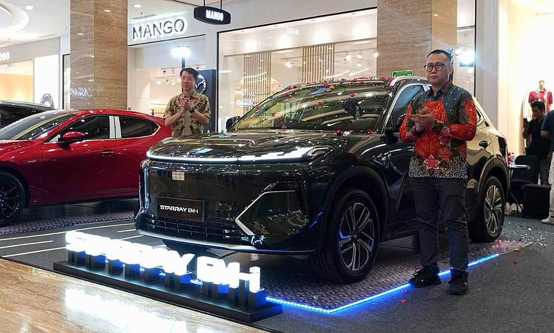 mobil listrik, Geely, mobil listrik baru, Dealer Geely, Geely Starray EM-i, Geely EX2, Dealer geely yogyakarta, Mau EV atau Hybrid? Geely X2 dan Starray EM-i Mengaspal Bareng di Yogyakarta, Intip Spek dan Harganya