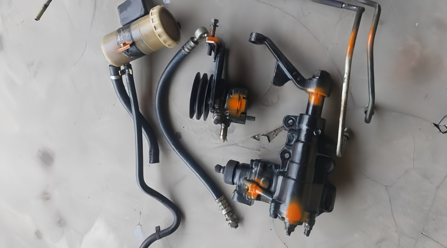 mobil, kotor, power, setir, steering, Power Steering Mobil Terasa Berat Bisa Dipicu Oli Mulai Kotor
