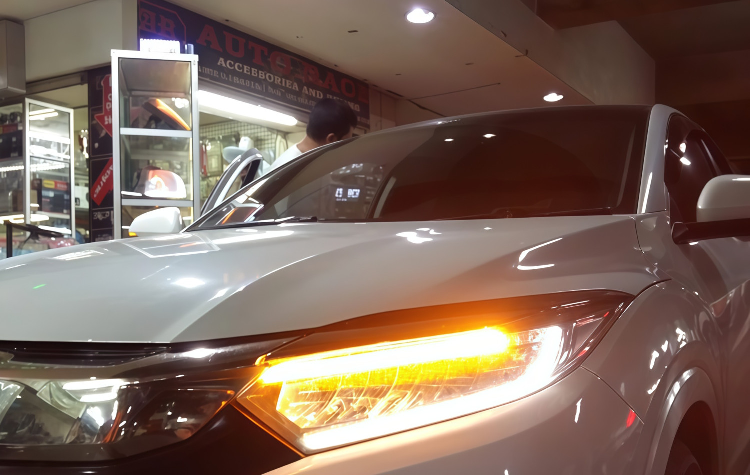tips, mobil, lampu, mesin, redup, kelistrikan, Sistem Kelistrikan yang Bermasalah Bisa Ganggu Kinerja Mobil?