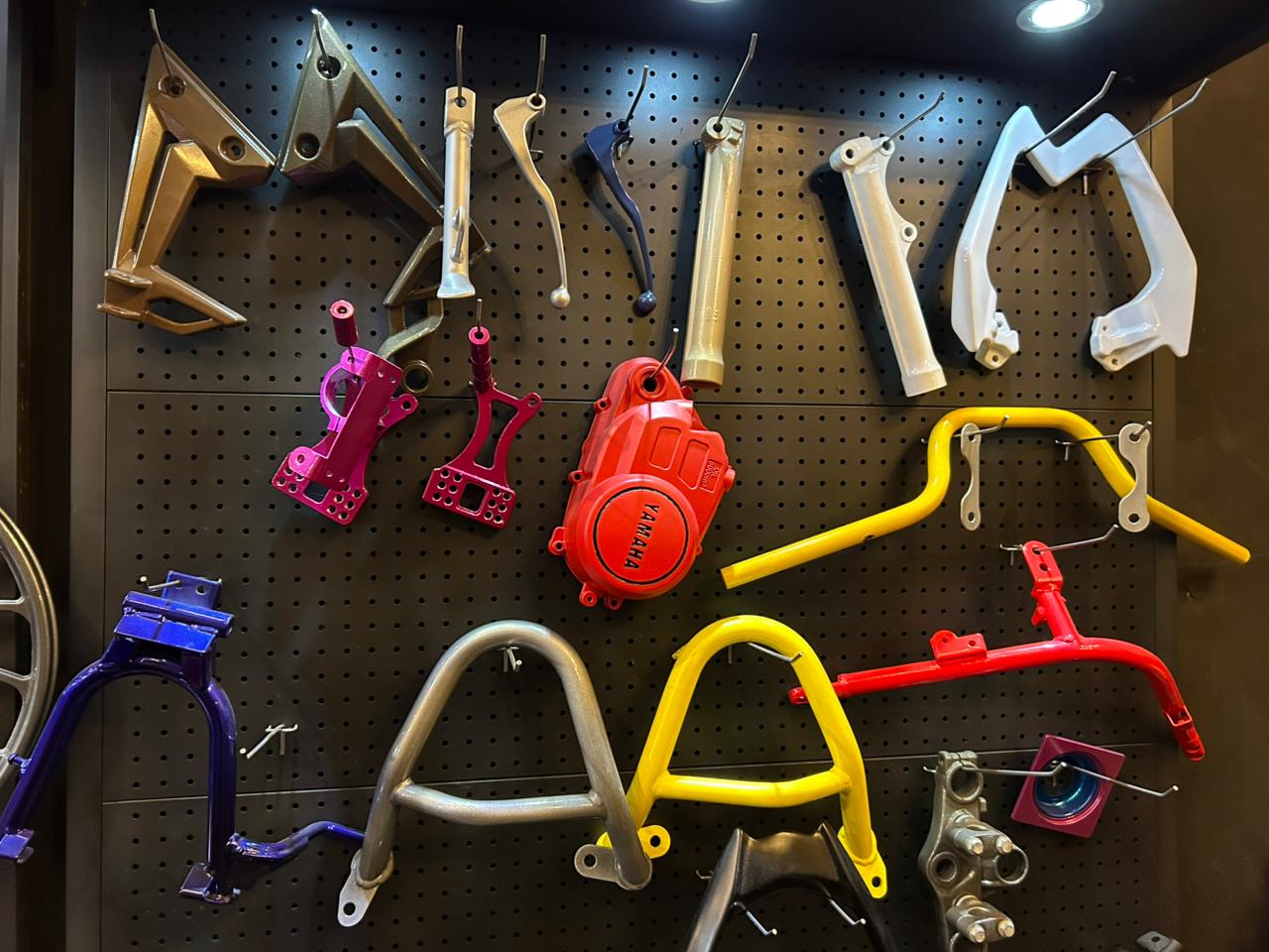 coating, bengkel spesialis, cat motor, powder coating, powder coating pelek, Tidak Semua Bisa, Ini Komponen Kendaraan yang Bisa Powder Coating
