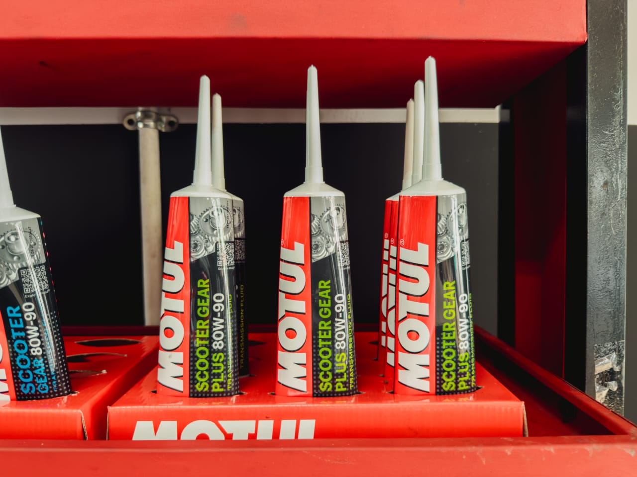 oli motul, oli gearbox matik, oli gear matic, PT Motul Indonesia Energy, Motul Scooter Gear Plus 80W-90, Motul Scooter Gear Plus 80W-90, Pelumas Khusus Gear Box Motor Matic