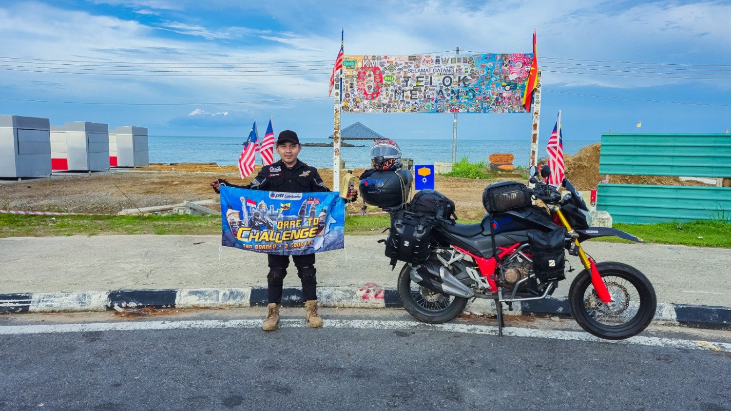 turing, angga, turing bikers, turing lintas negara, dare to challange 360 borneo, Solo Turing di Tiga Negara, Anggaday Ungkap Tantangan Jalur Internasional Pan Borneo