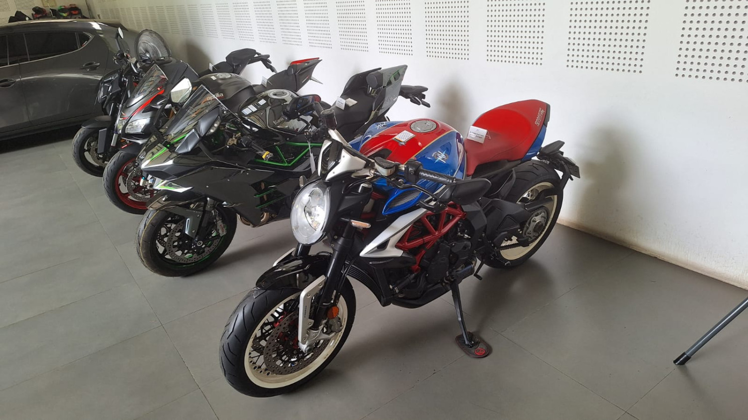 mv agusta, Motobrads, MV Agusta Dragster, MV Agusta Dragster 800 RR America Edition, Cuma Ada 1 di Asia Tenggara, Segini Harga MV Agusta Dragster 800 RR America Edition