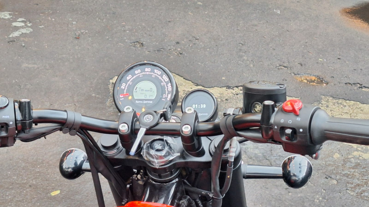 royal enfield, Royal Enfield (RE) Indonesia, Hunter 350, Royal Enfield Hunter 350, Royal Enfield Luncurkan Hunter 350 Terbaru, Banyak Tambahan Fitur Harga Tetap