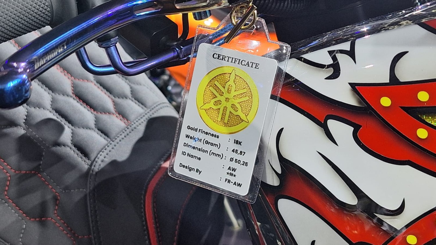 yamaha, xmax, XMAX Connected, CustoMAXi 2025, Hedon! Yamaha XMAX Finalis CustoMAXI Pakai Emblem Emas Seharga Mobil